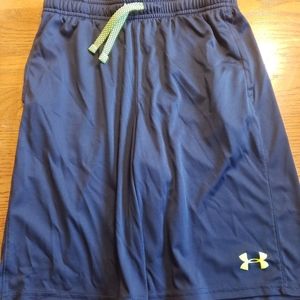 Boys Under Armour Navy Blue Shorts Size YXL
